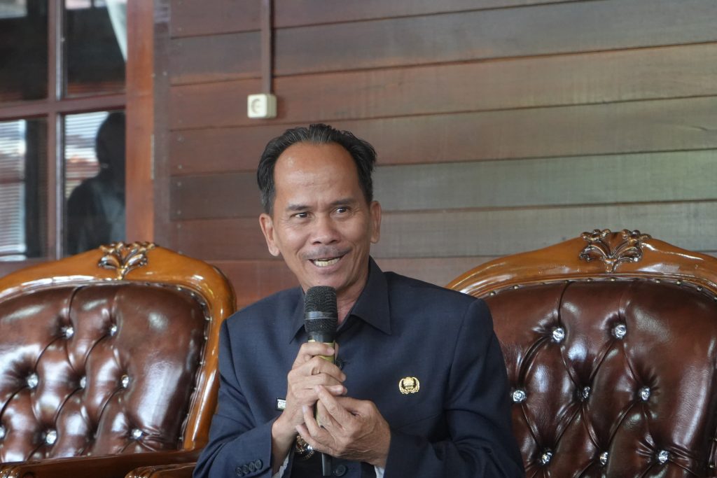 Bupati Sintang, Gregorius Herkulanus Bala menghadiri pertemuan perdana tiga kabupaten sebagai tuan rumah Festival Lestari 2026 pada Selasa, 1 Juni 2025.