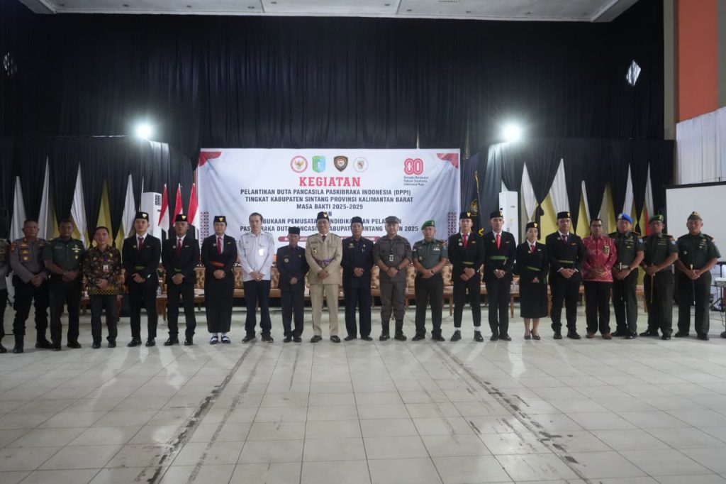 Pelaksana Duta Pancasila Purna Paskibraka Indonesia (DPPI) Kabupaten Sintang masa bakti 2025–2029 resmi dilantik oleh Bupati Sintang, Gregorius Herkulanus Bala pada Kamis, 31 Juli 2025.