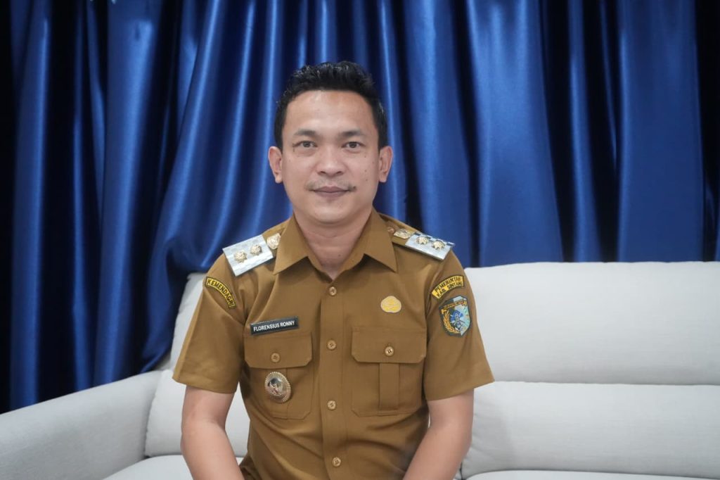 Wakil Bupati Sintang, Florensius Ronny dalam wawancara khusus bersama Langit Semesta Media, Selasa, 12 Agustus 2025 di Kantor Wakil Bupati Sintang.  