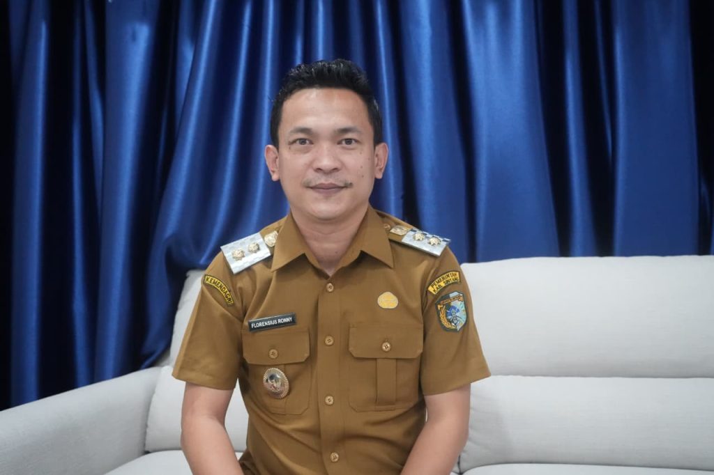 Wakil Bupati, Florensius Ronny dalam wawancara ekslusif bersama Langit Semesta Media pada Selasa, 12 Agustus 2025 di Kantor Wakil Bupati Sintang.